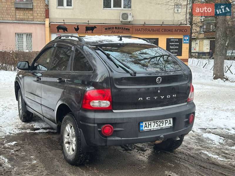 Позашляховик / Кросовер SsangYong Actyon 2011 в Києві
