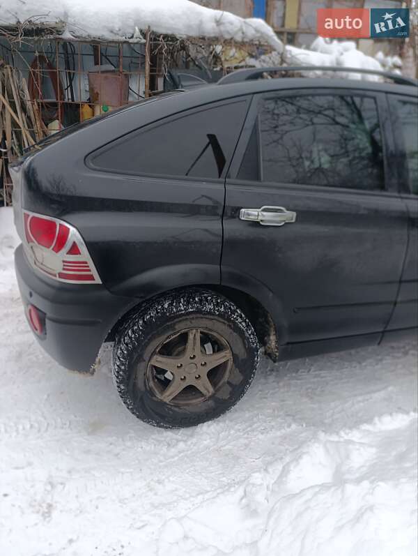 Внедорожник / Кроссовер SsangYong Actyon 2010 в Киеве