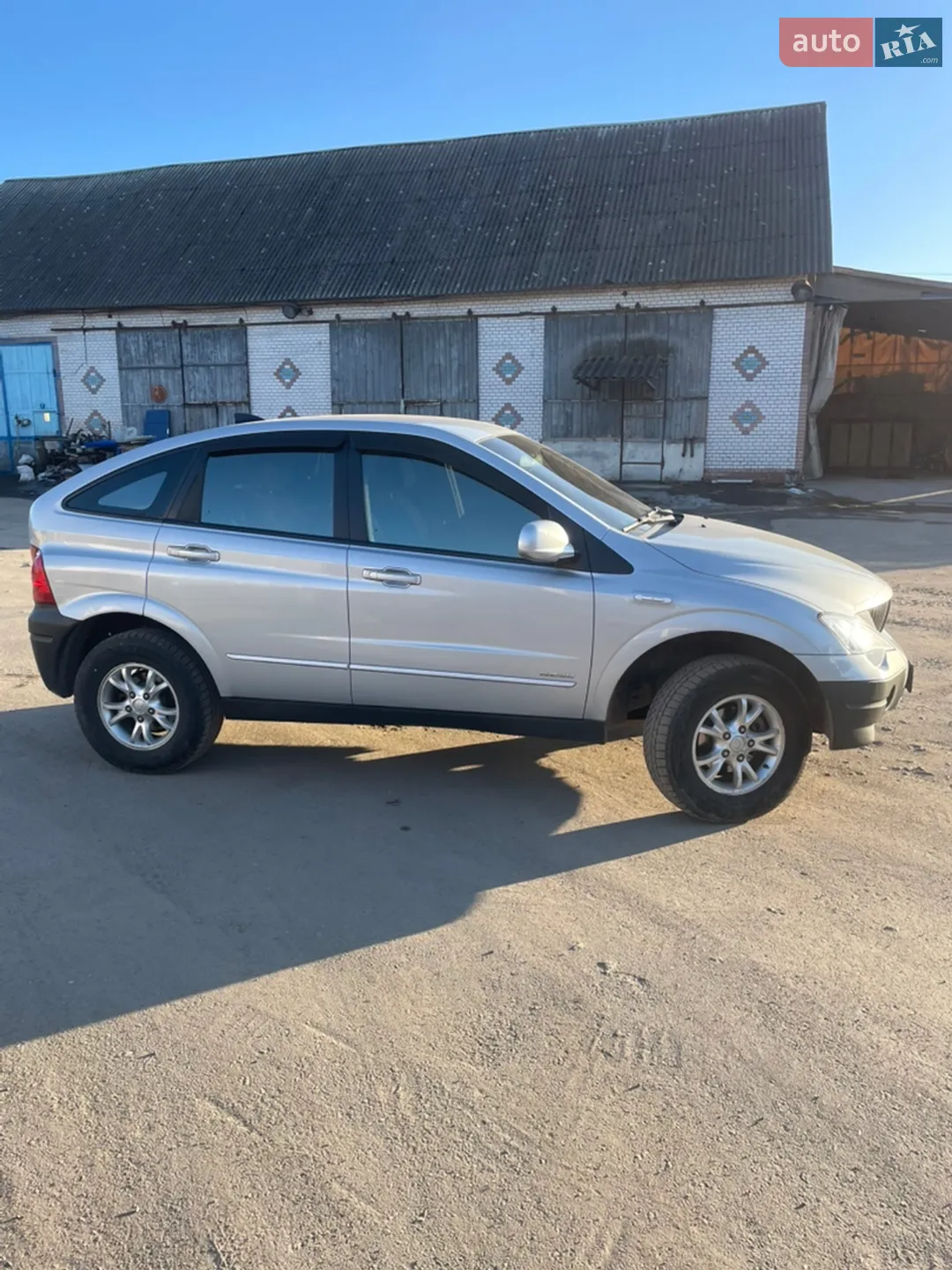 2010 SsangYong Actyon - мініатюра 2