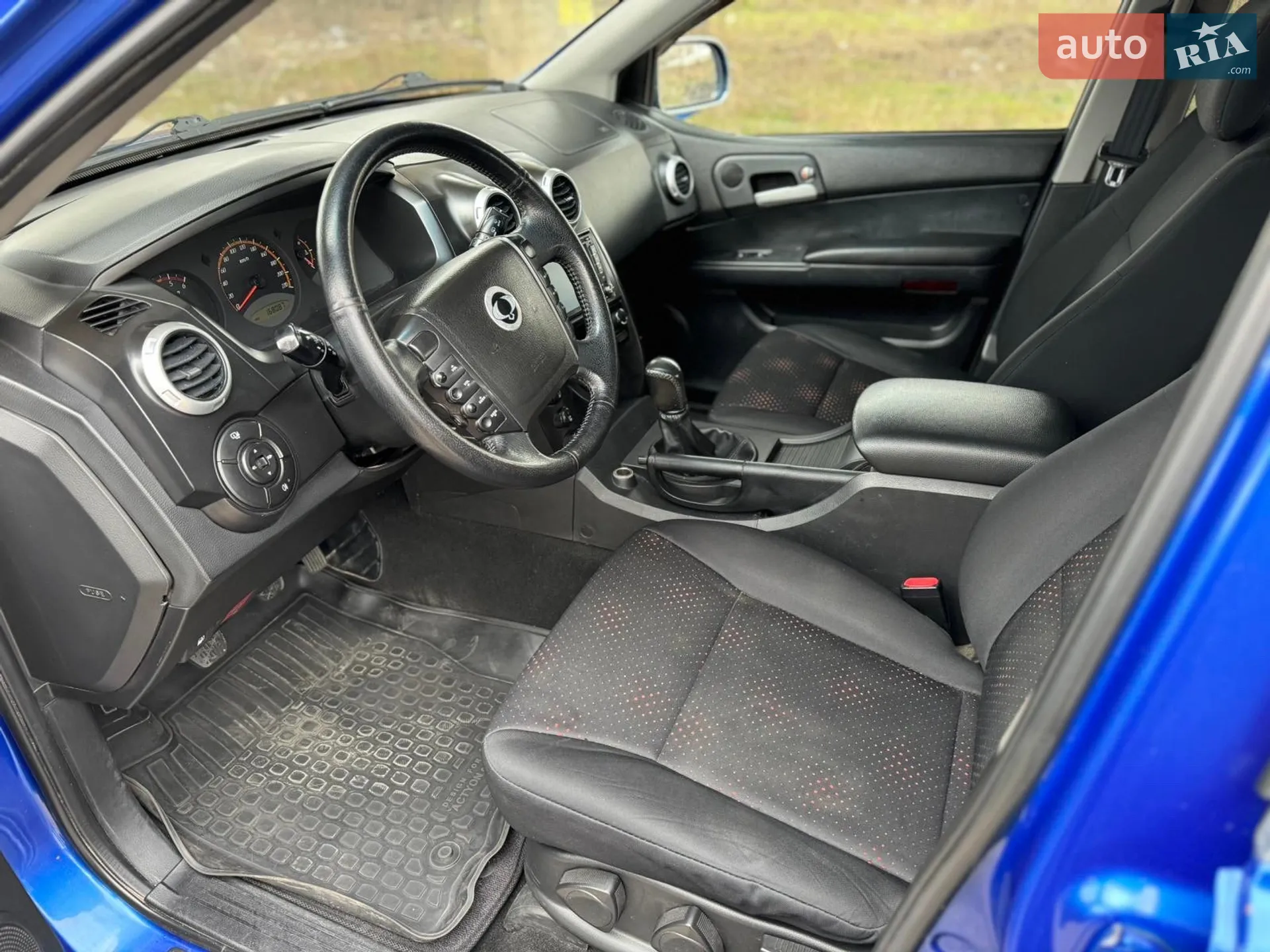 2010 SsangYong Actyon - мініатюра 9