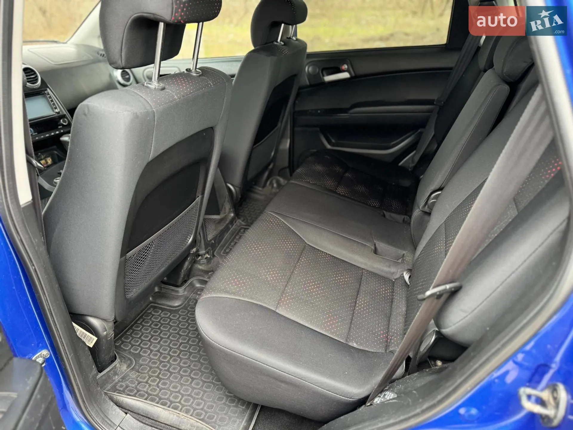 2010 SsangYong Actyon - мініатюра 11