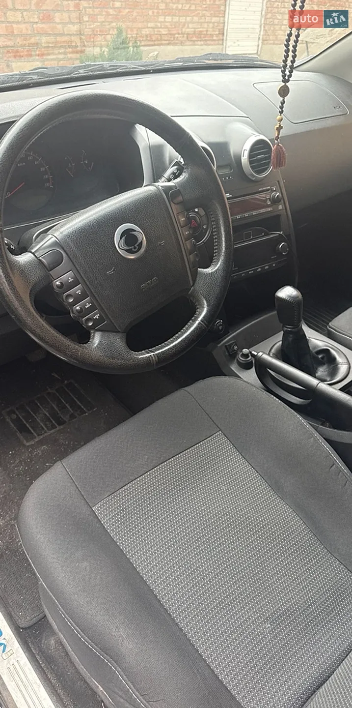 2010 SsangYong Actyon - мініатюра 4