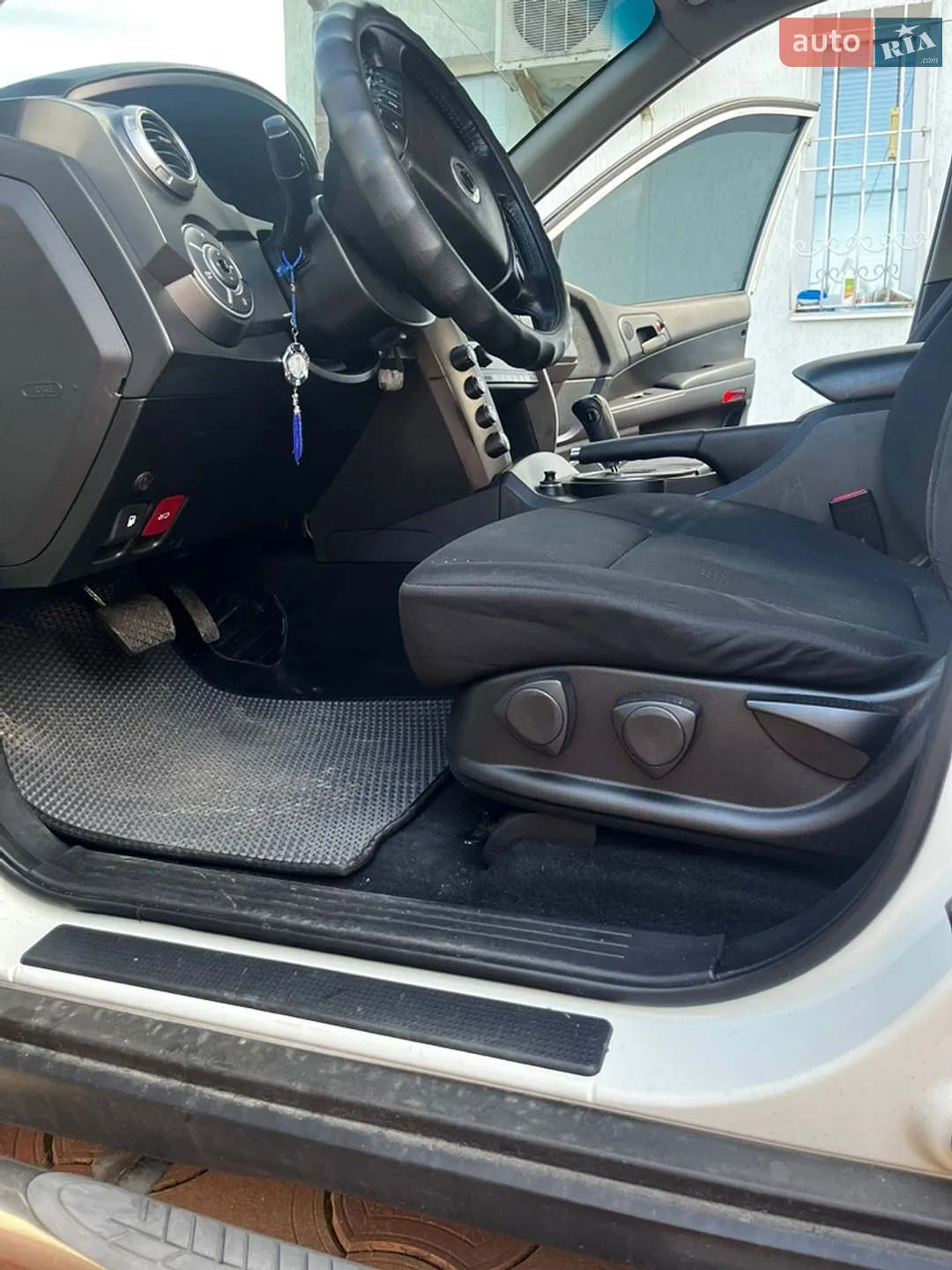 2011 SsangYong Actyon - мініатюра 19