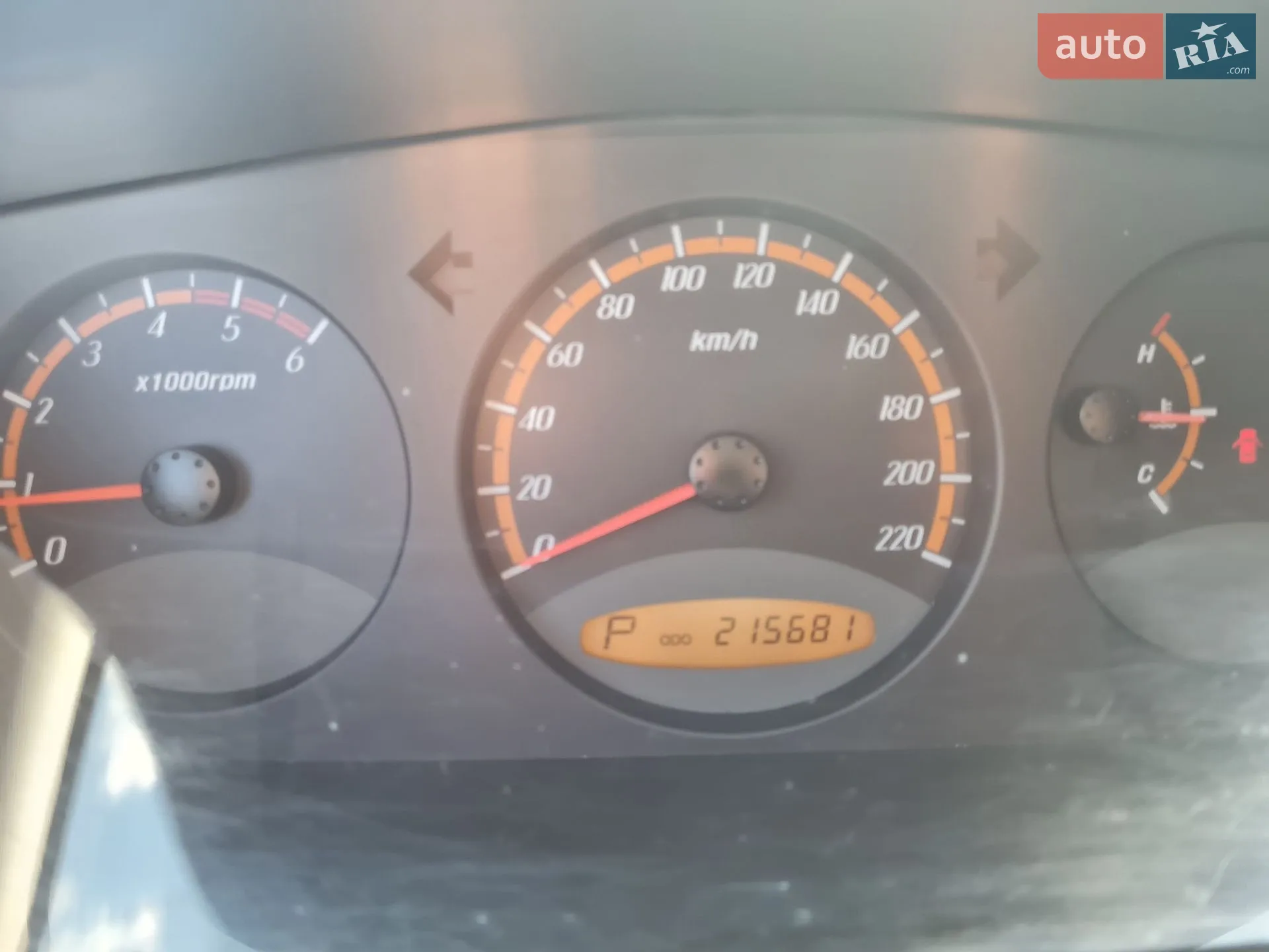 2010 SsangYong Actyon - мініатюра 18