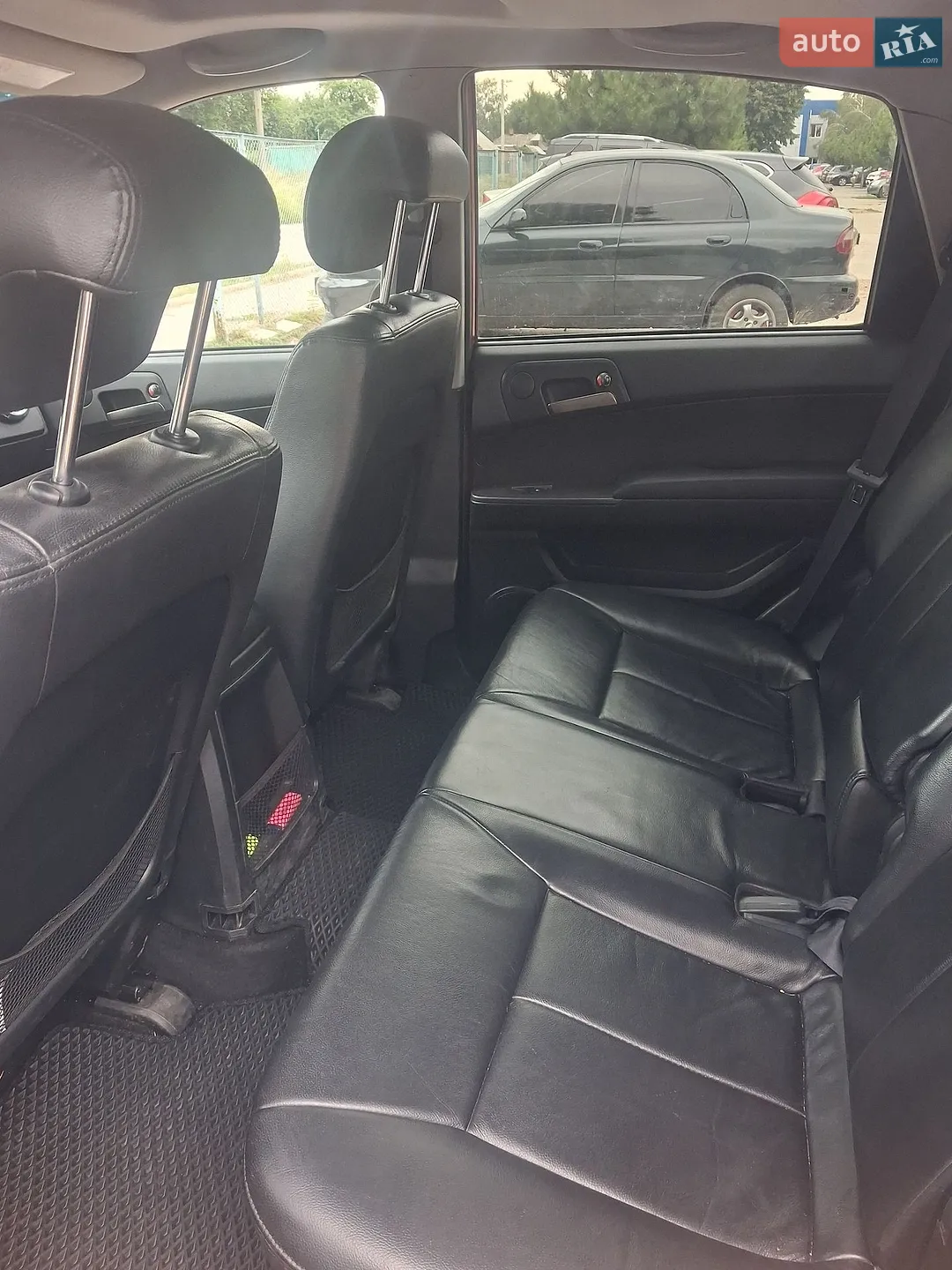 2011 SsangYong Actyon - мініатюра 7