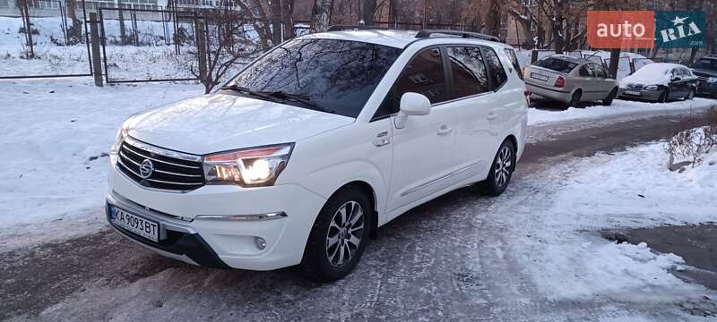 Внедорожник / Кроссовер SsangYong Korando Turismo 2016 в Киеве