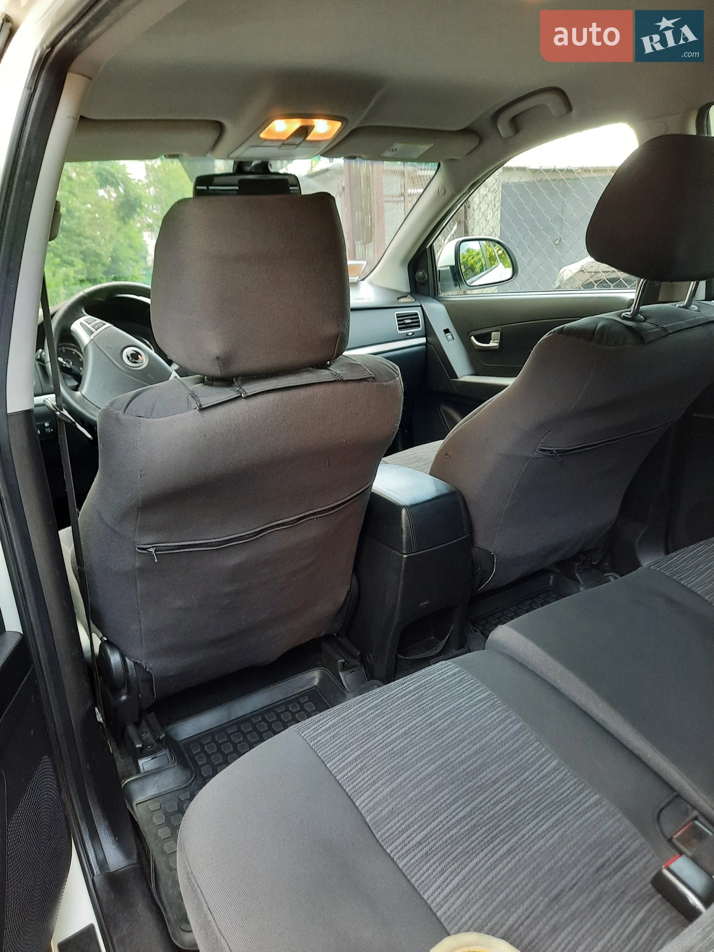 2011 SsangYong Korando - мініатюра 5