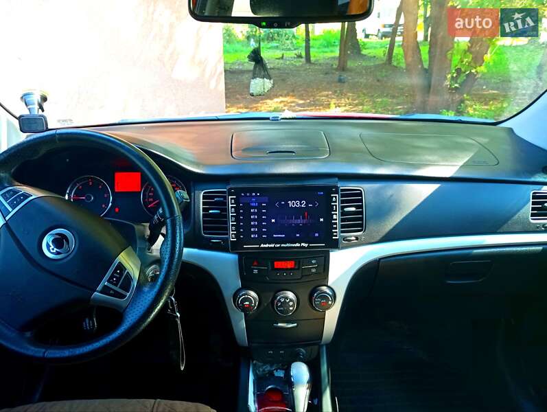 Седан SsangYong Korando 2011 в Кривом Роге