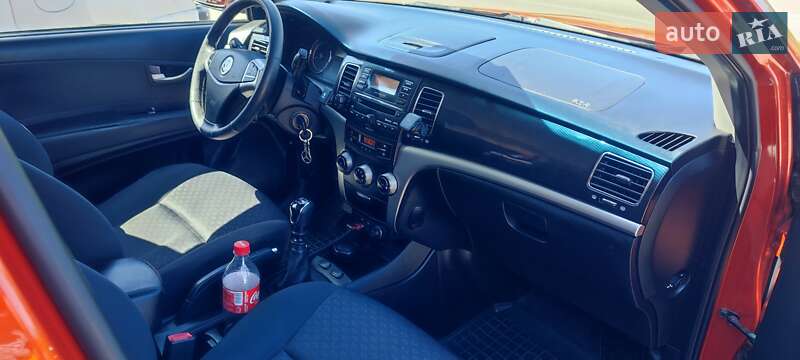 Внедорожник / Кроссовер SsangYong Korando 2012 в Ужгороде