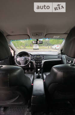 Позашляховик / Кросовер SsangYong Korando 2010 в 