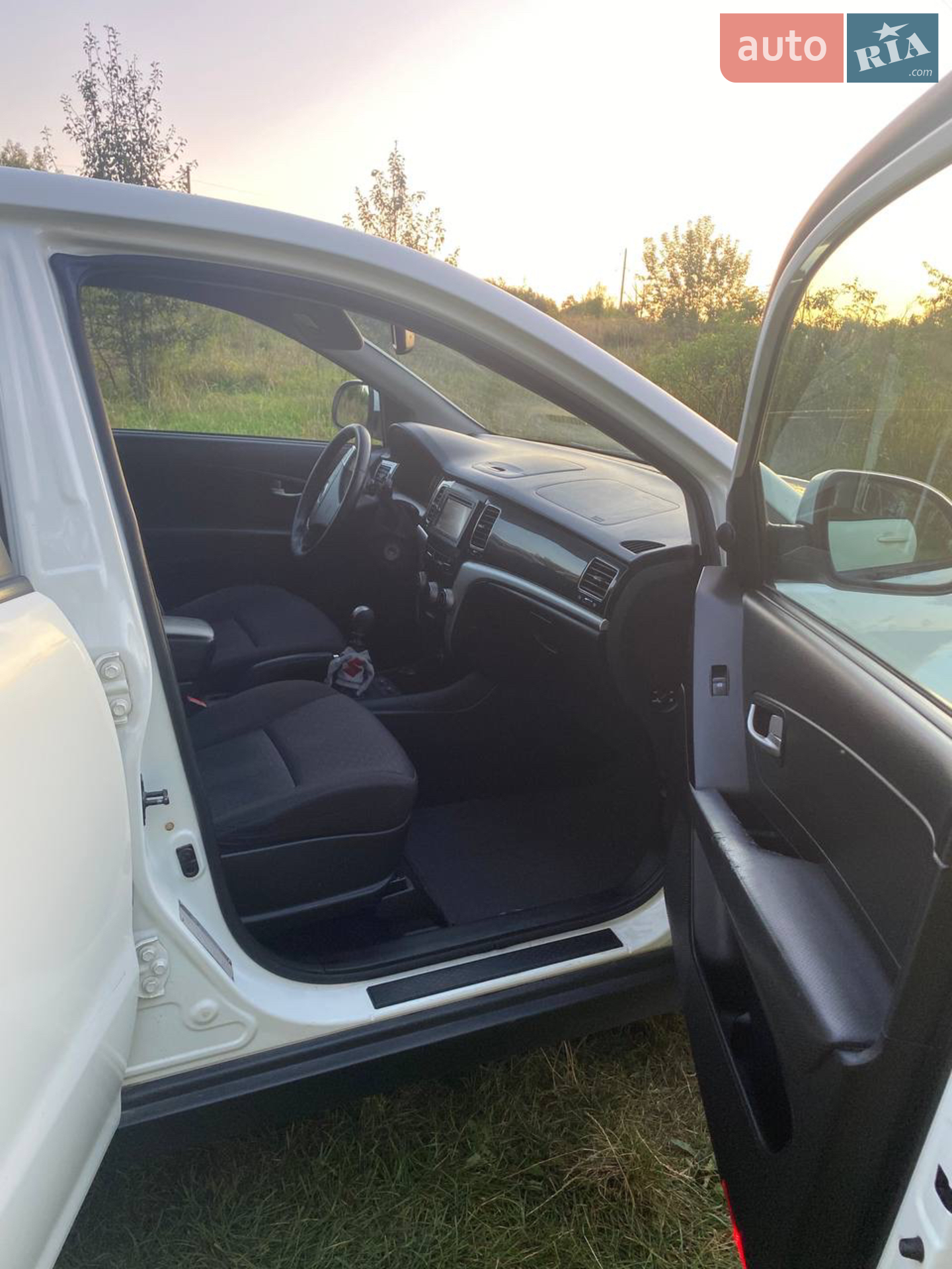2012 SsangYong Korando - мініатюра 9