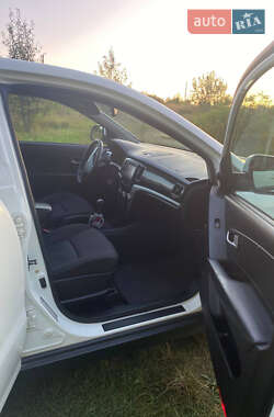 Внедорожник / Кроссовер SsangYong Korando 2012 в 