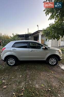Позашляховик / Кросовер SsangYong Korando 2014 в 