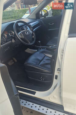 Внедорожник / Кроссовер SsangYong Korando 2013 в 