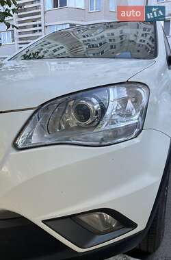 Внедорожник / Кроссовер SsangYong Korando 2012 в 