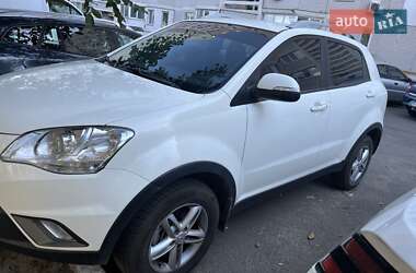 Внедорожник / Кроссовер SsangYong Korando 2012 в 