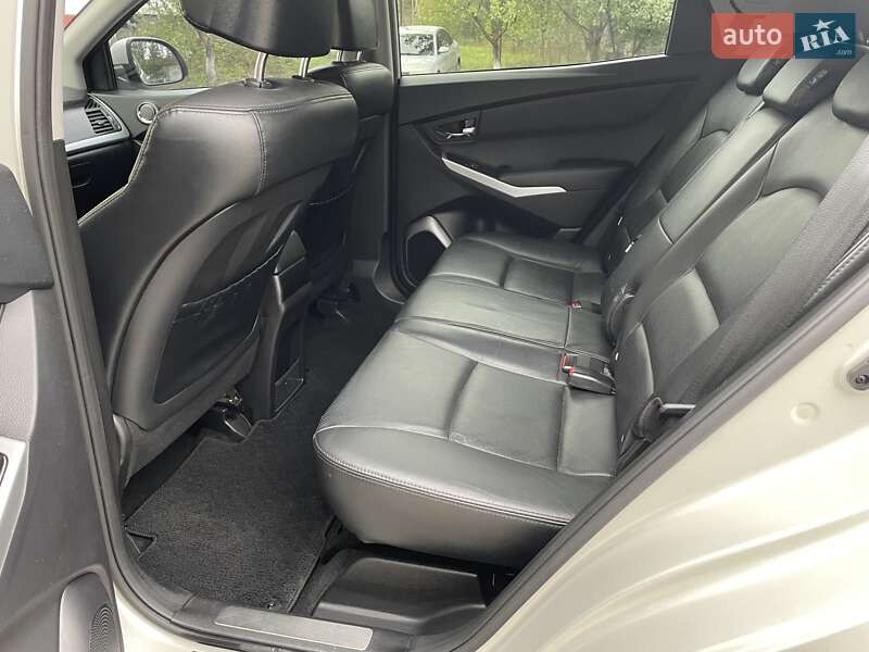 Внедорожник / Кроссовер SsangYong Korando 2013 в Староконстантинове