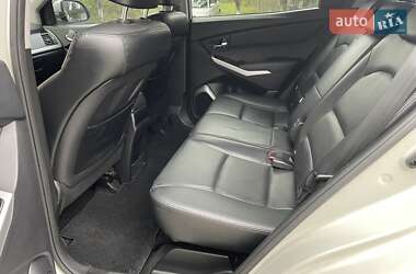 Позашляховик / Кросовер SsangYong Korando 2013 в 