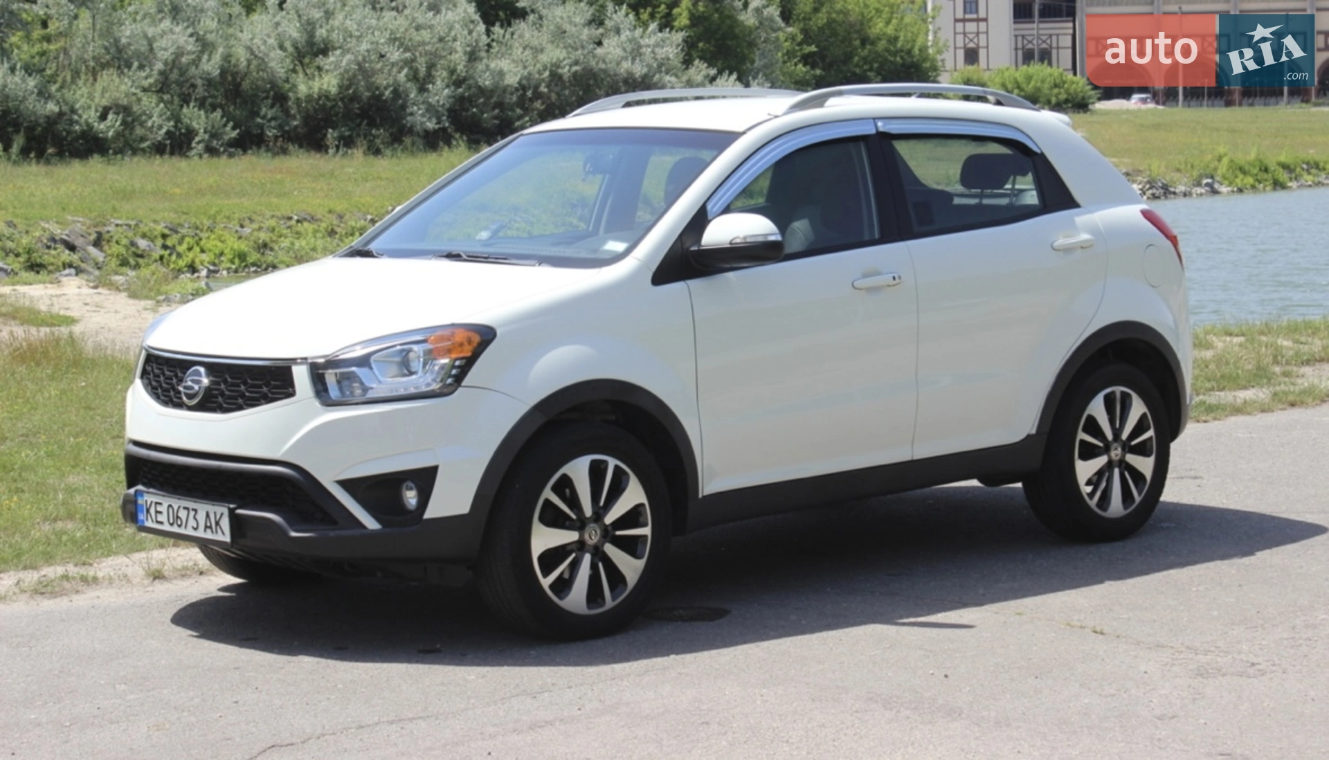 2014 SsangYong Korando - мініатюра 2