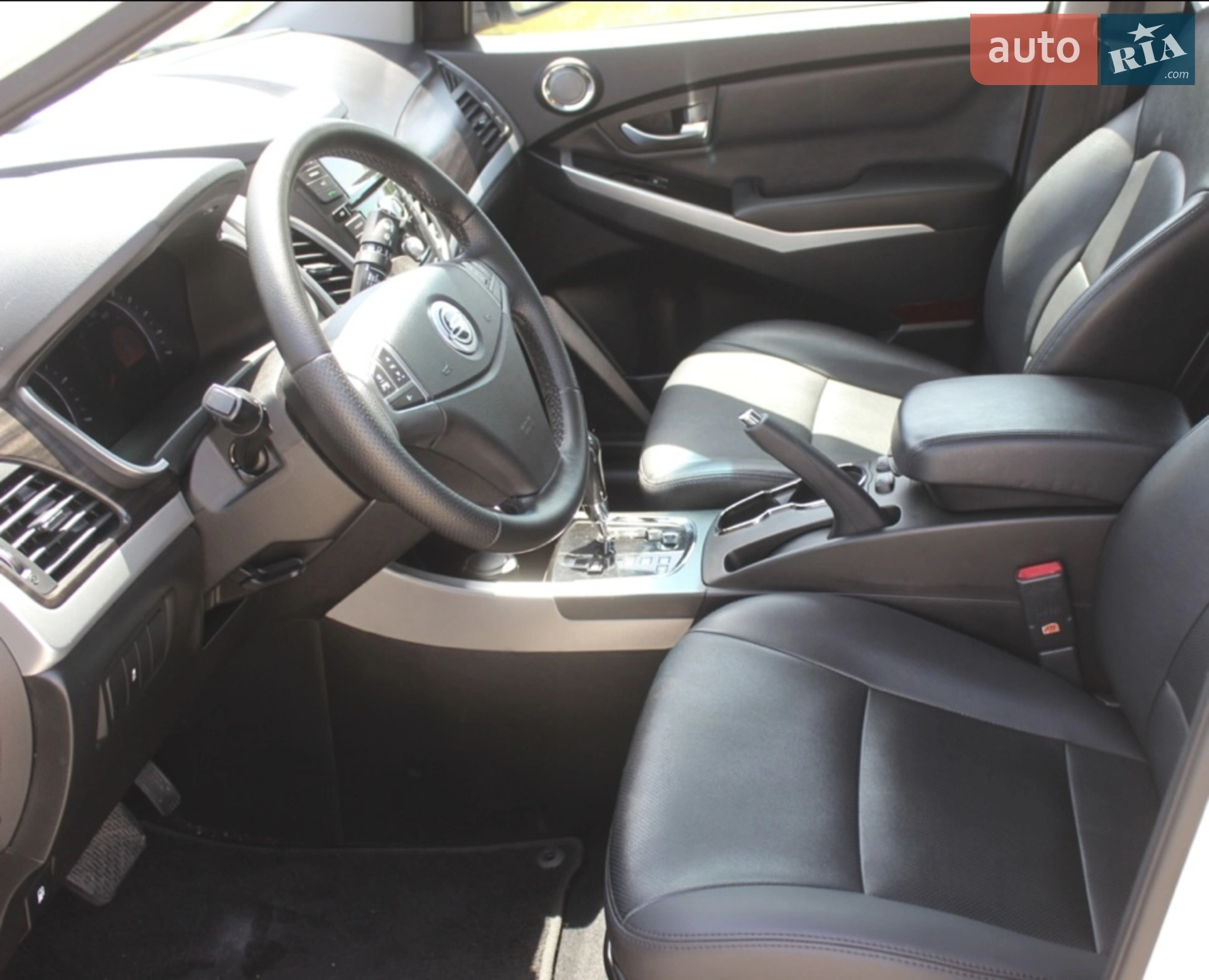 2014 SsangYong Korando - мініатюра 7