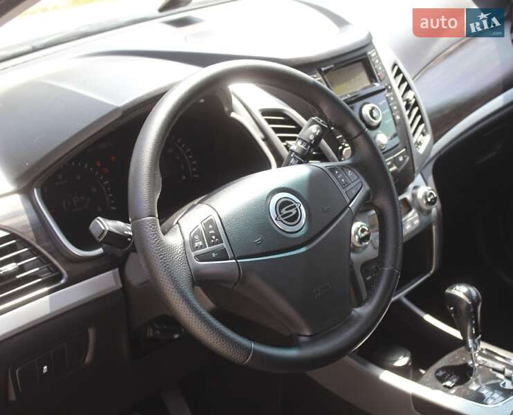 Позашляховик / Кросовер SsangYong Korando 2014 в Дніпрі