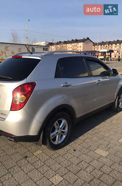 Внедорожник / Кроссовер SsangYong Korando 2012 в 