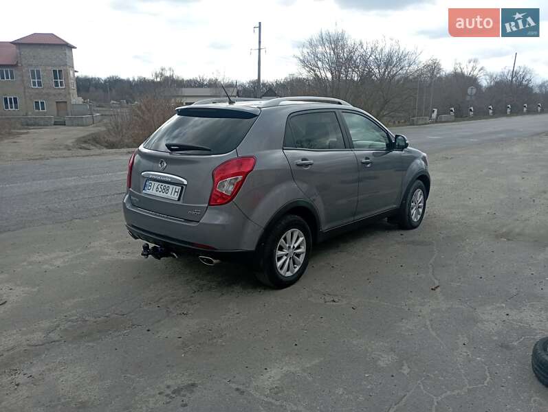 Внедорожник / Кроссовер SsangYong Korando 2013 в Новых Санжарах