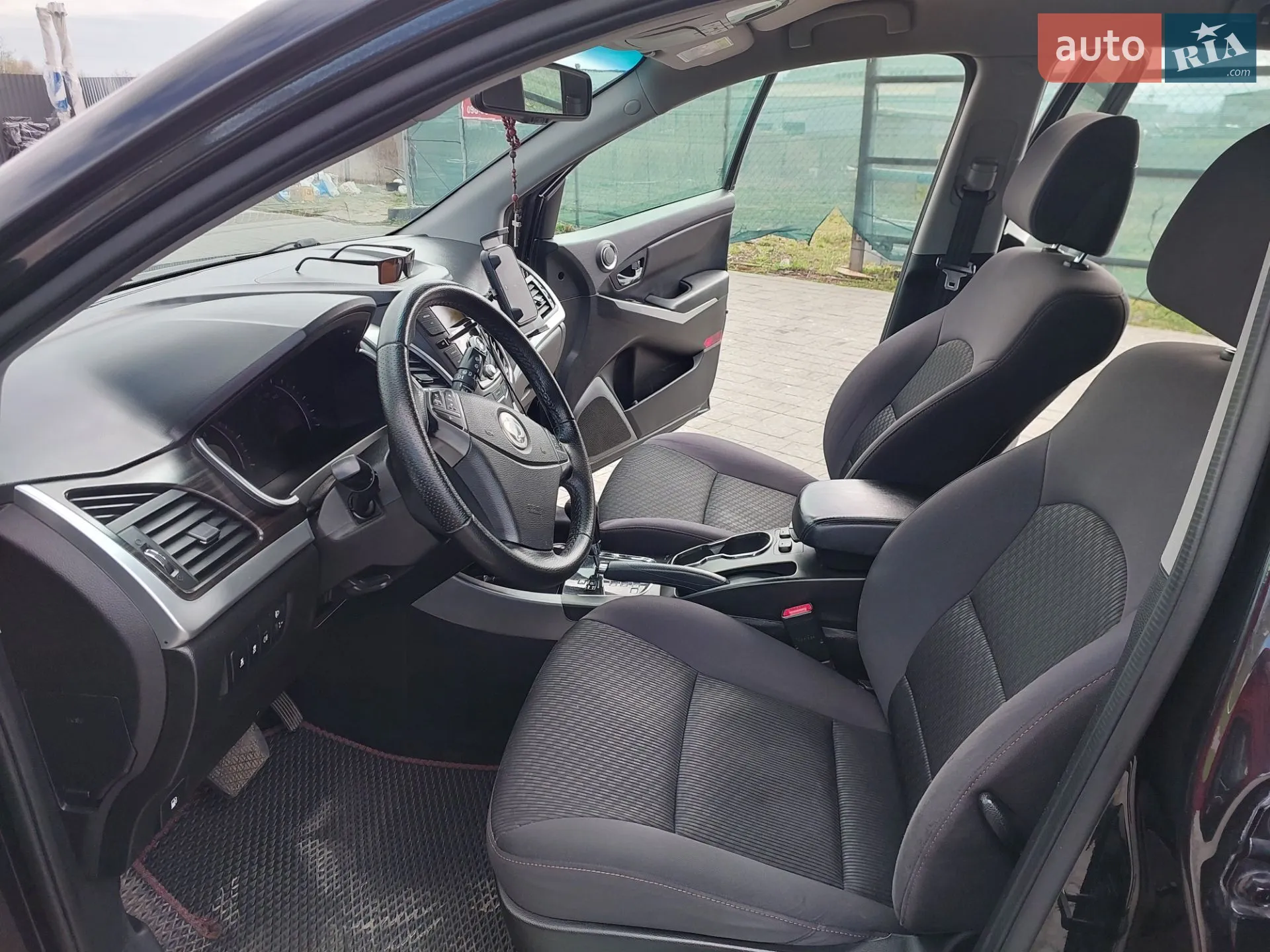 2014 SsangYong Korando - мініатюра 14