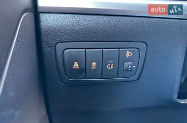 Внедорожник / Кроссовер SsangYong Korando 2013 в 