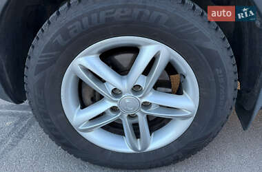 Внедорожник / Кроссовер SsangYong Korando 2013 в 