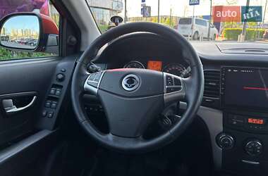 Внедорожник / Кроссовер SsangYong Korando 2011 в 