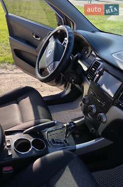 Внедорожник / Кроссовер SsangYong Korando 2013 в 