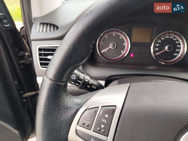 Позашляховик / Кросовер SsangYong Korando 2012 в Києві
