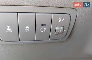 Внедорожник / Кроссовер SsangYong Korando 2012 в 