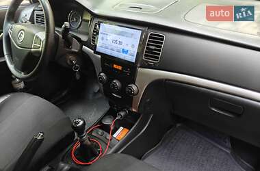 Внедорожник / Кроссовер SsangYong Korando 2011 в 