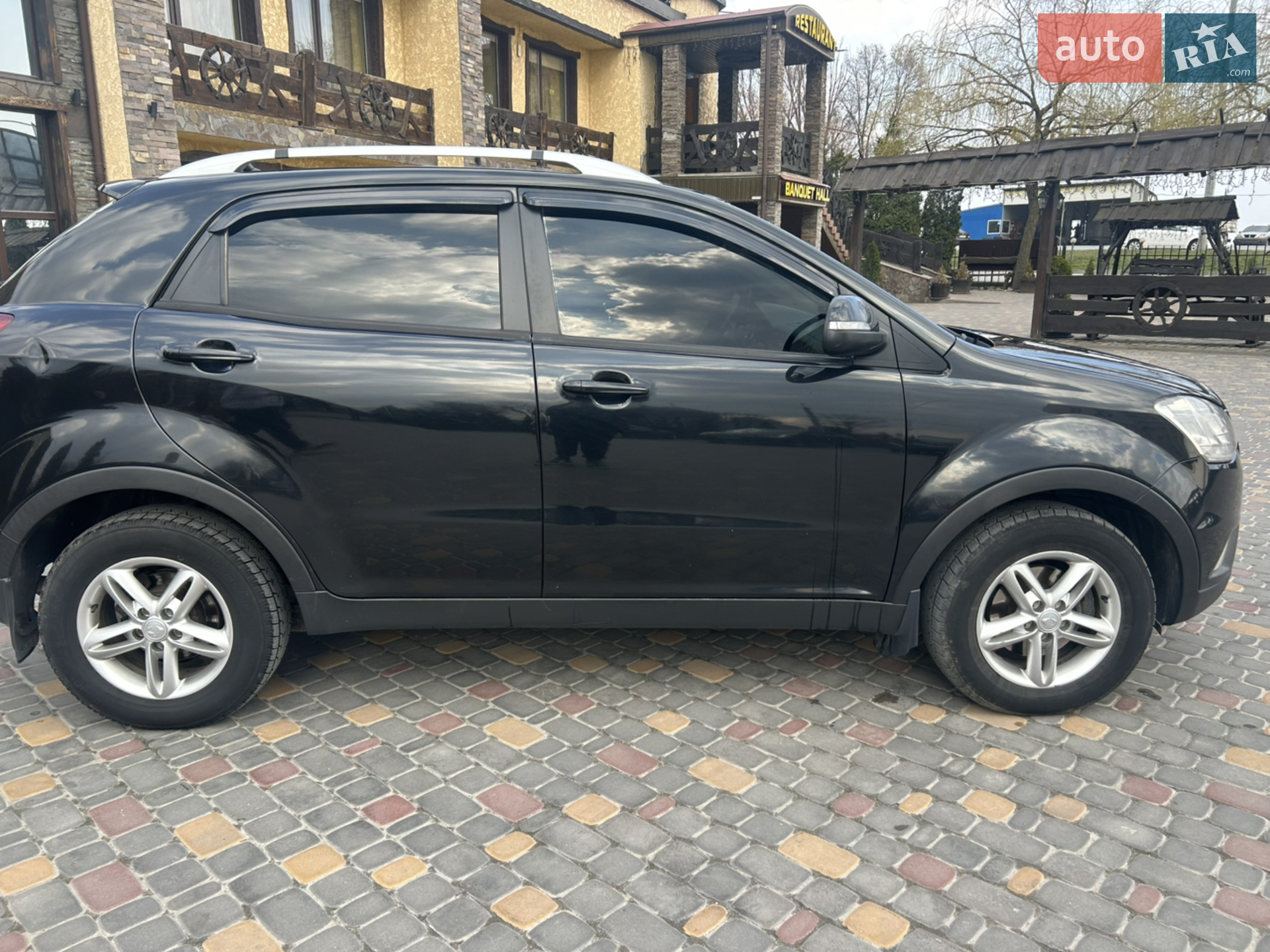 2011 SsangYong Korando - мініатюра 8