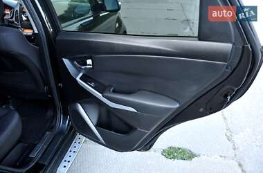 Позашляховик / Кросовер SsangYong Korando 2014 в 