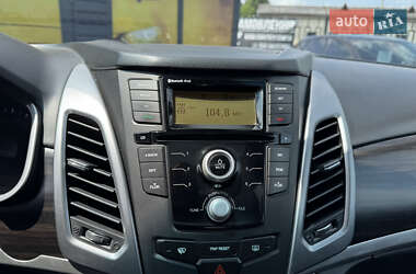 Внедорожник / Кроссовер SsangYong Korando 2014 в 