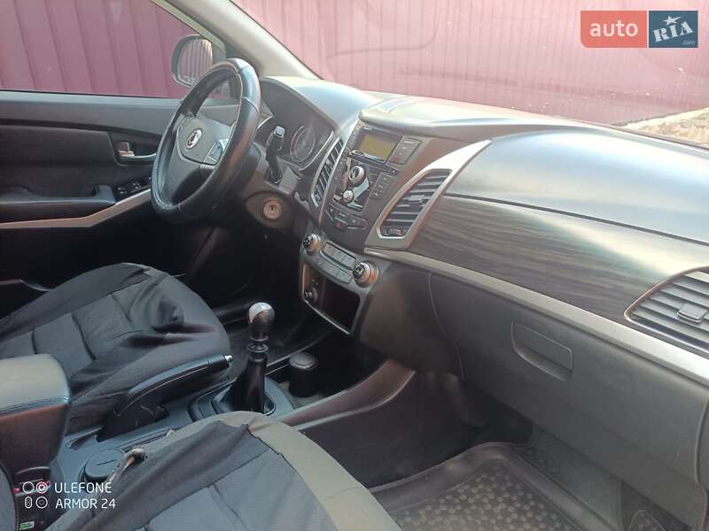 Внедорожник / Кроссовер SsangYong Korando 2014 в Олевске фото 6 Внедорожник / Кроссовер SsangYong Korando 2014 в Олевске