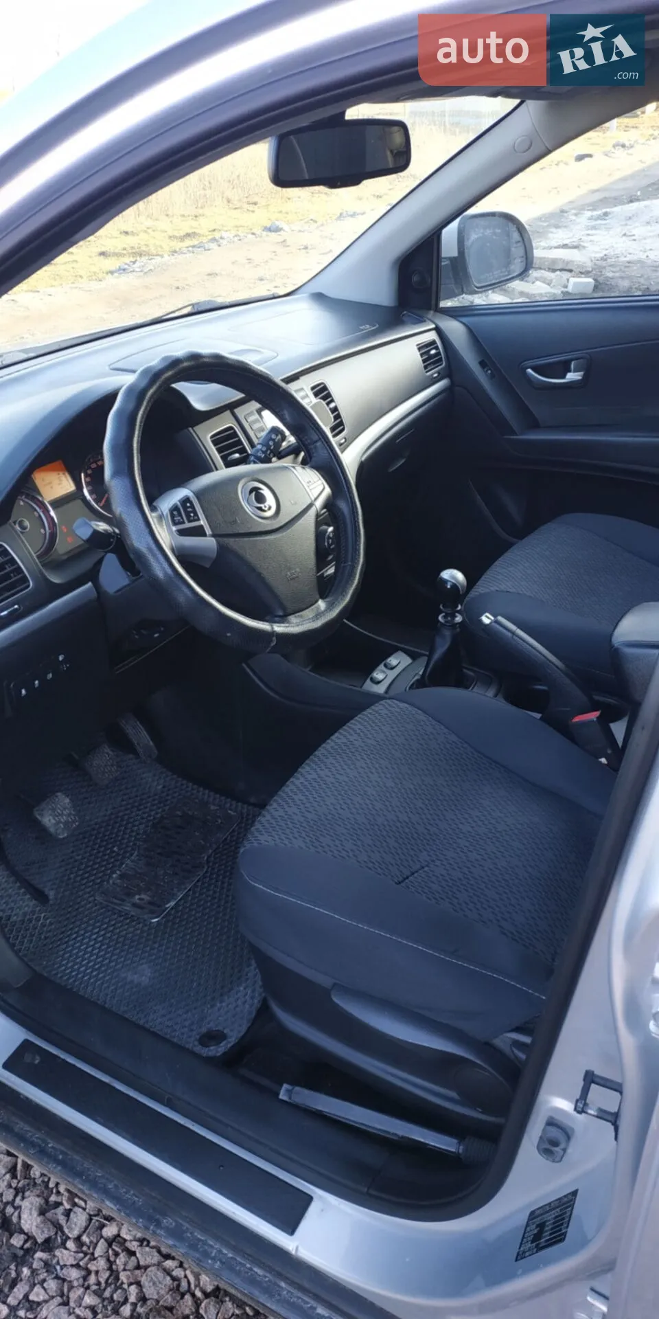 2011 SsangYong Korando - мініатюра 7