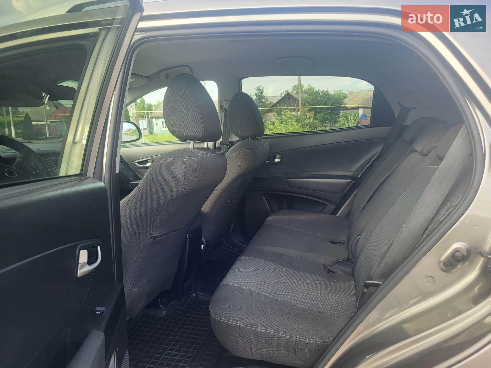 2012 SsangYong Korando - мініатюра 9