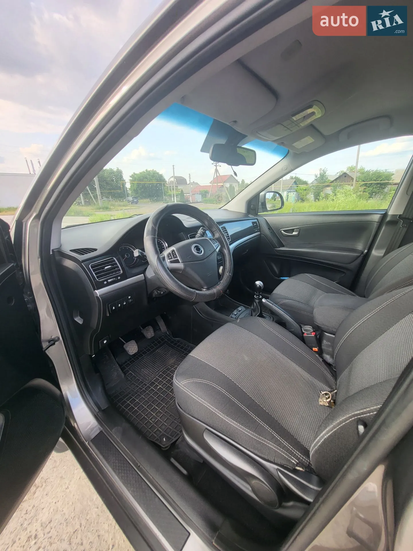 2012 SsangYong Korando - мініатюра 14