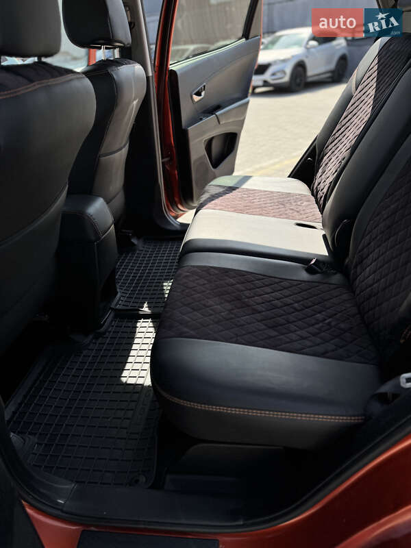 Внедорожник / Кроссовер SsangYong Korando 2011 в Софиевской Борщаговке