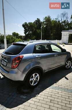 Внедорожник / Кроссовер SsangYong Korando 2012 в 