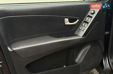 Внедорожник / Кроссовер SsangYong Korando 2011 в 