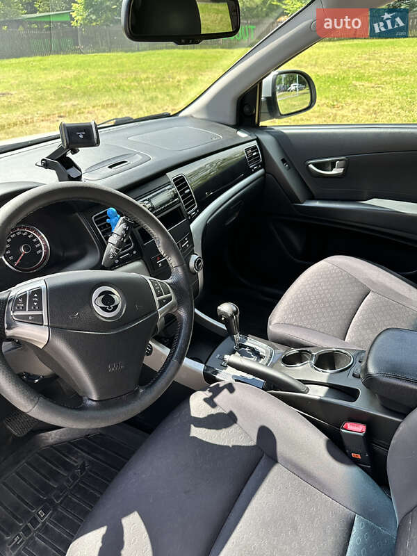 Внедорожник / Кроссовер SsangYong Korando 2012 в Киеве