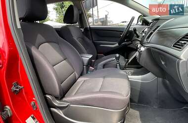 Позашляховик / Кросовер SsangYong Korando 2014 в 