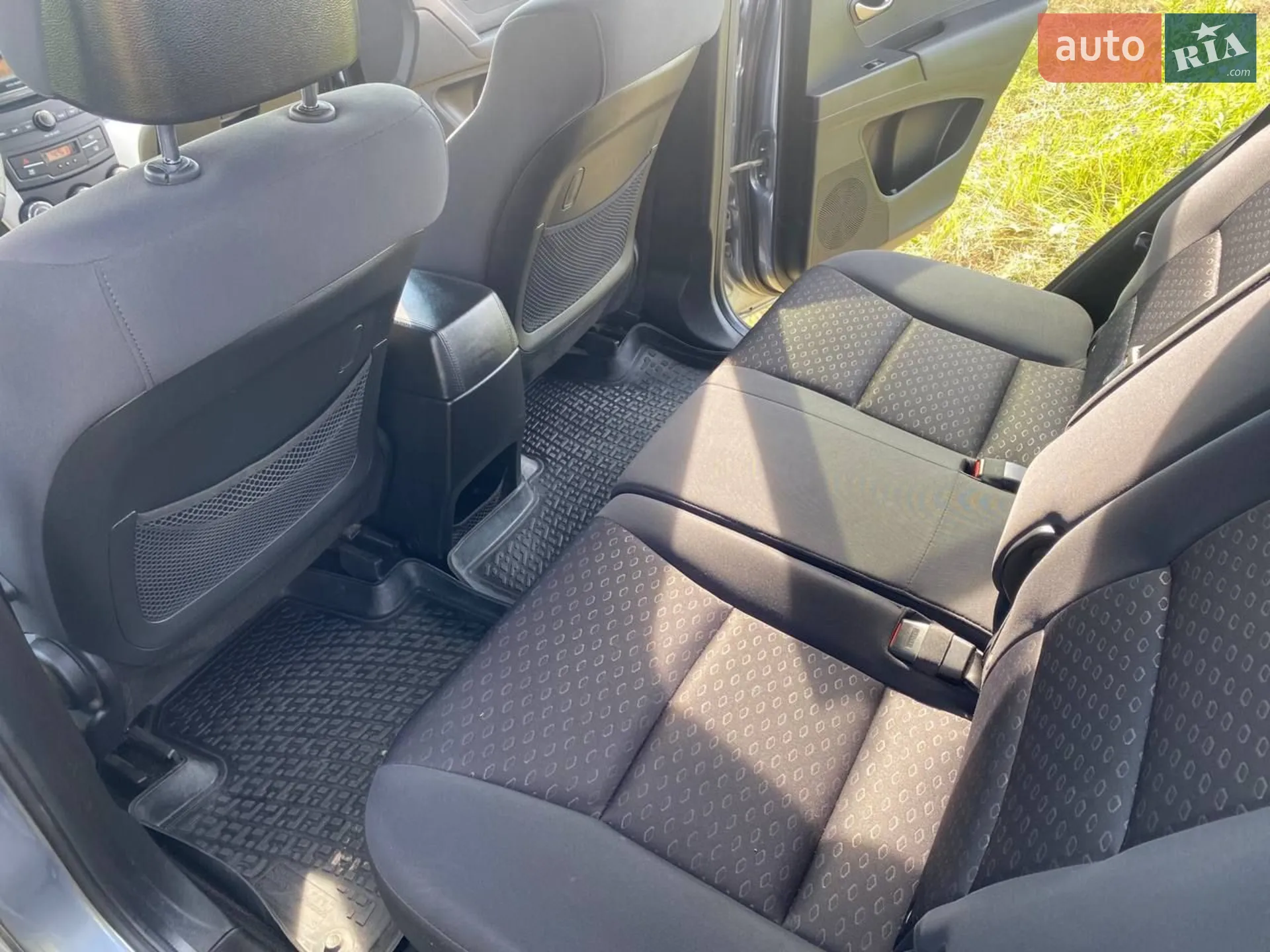 2012 SsangYong Korando - мініатюра 11