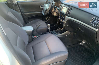 Внедорожник / Кроссовер SsangYong Korando 2011 в 