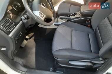 Внедорожник / Кроссовер SsangYong Korando 2012 в 